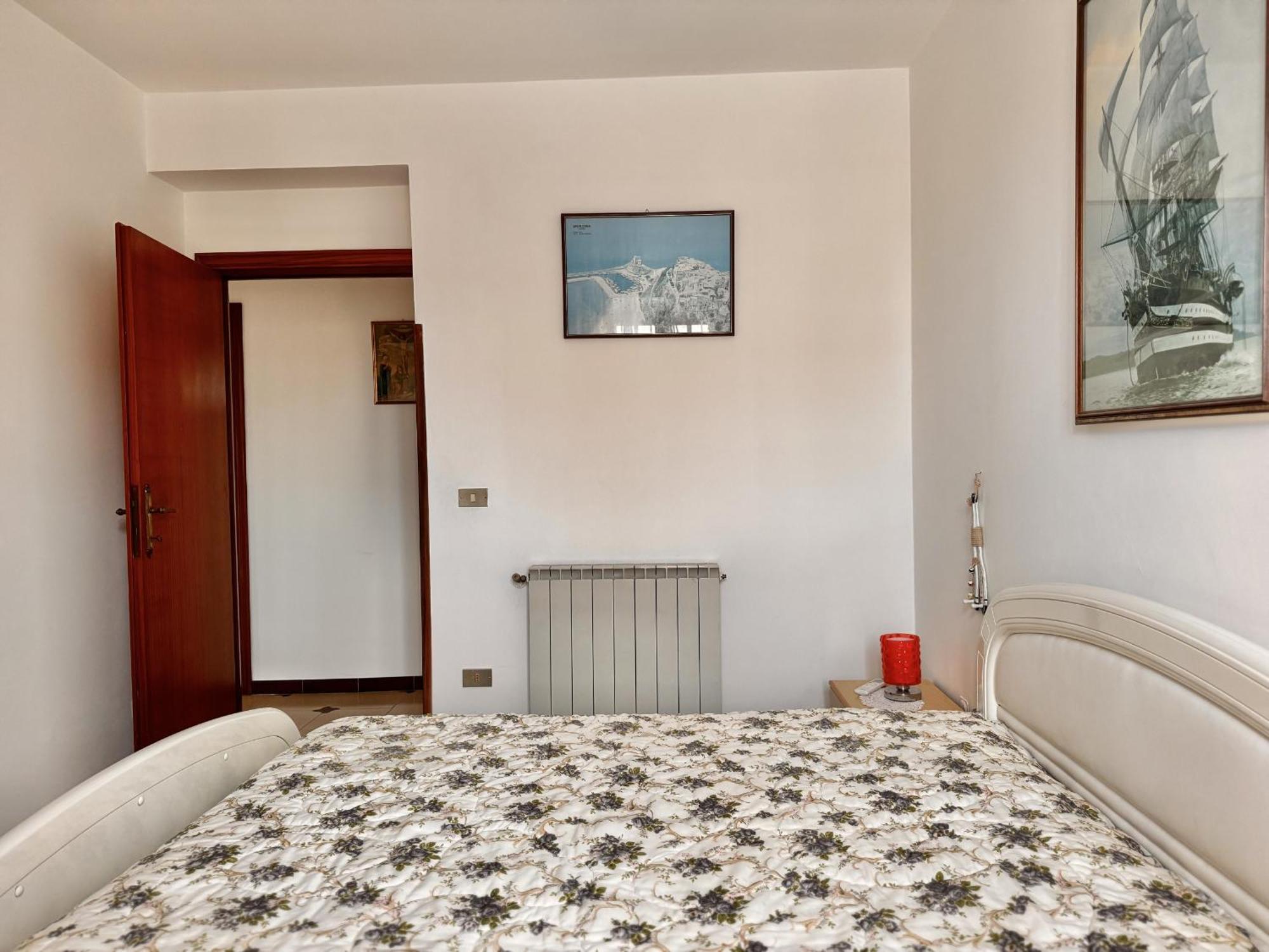 Holidaycasa Leone - Con Posto Auto A 200Mt Dal Mare 斯佩隆加 外观 照片