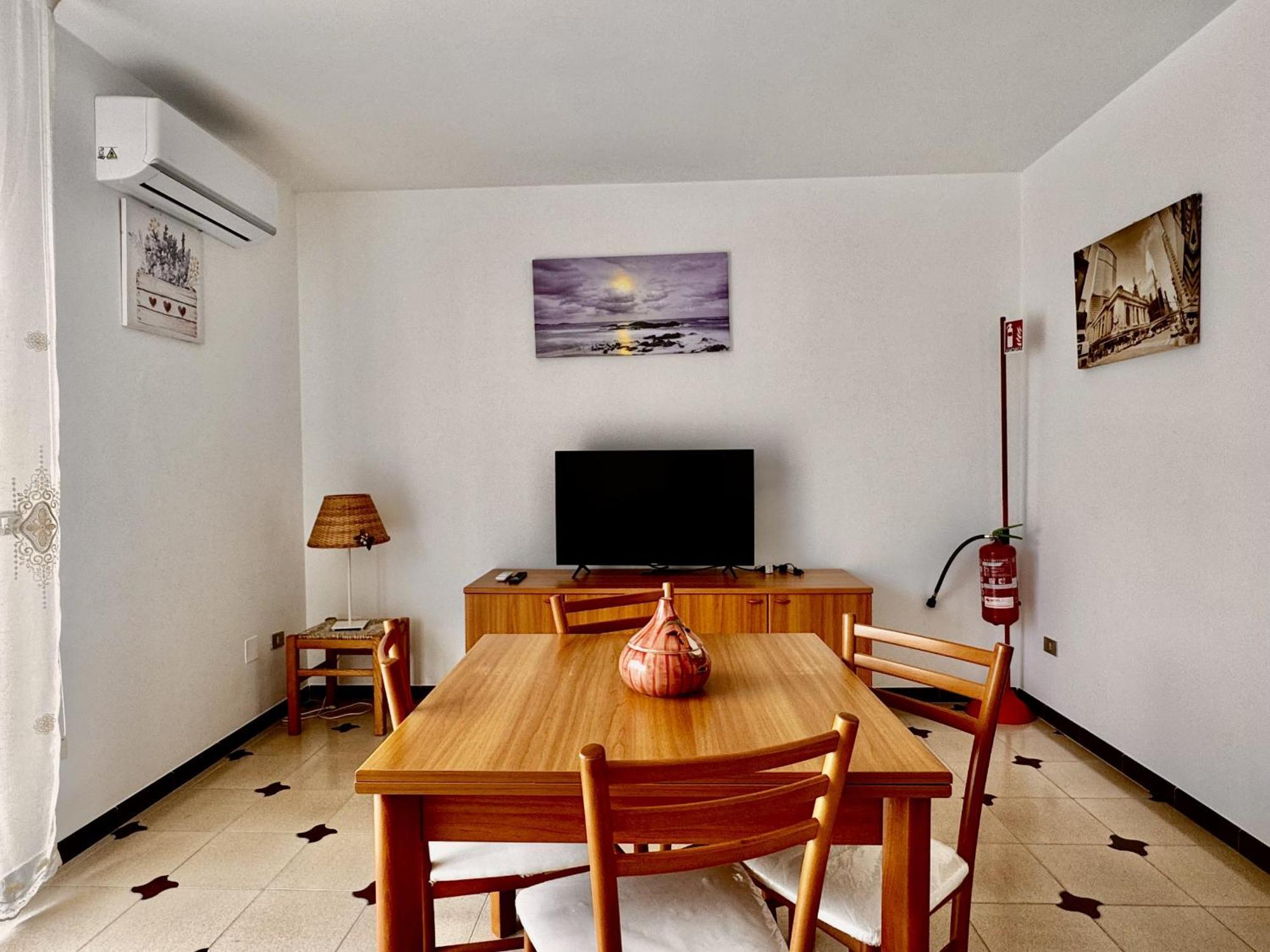 Holidaycasa Leone - Con Posto Auto A 200Mt Dal Mare 斯佩隆加 外观 照片