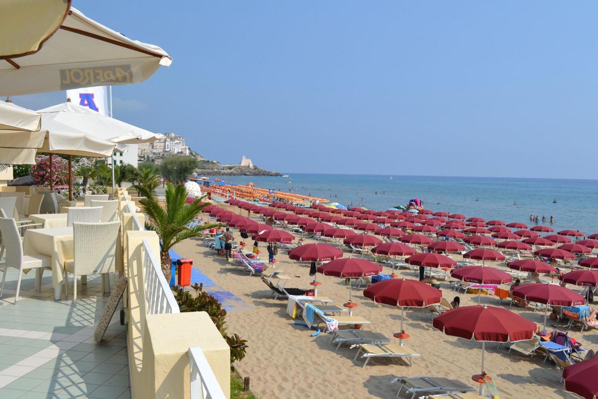 Holidaycasa Leone - Con Posto Auto A 200Mt Dal Mare 斯佩隆加 外观 照片