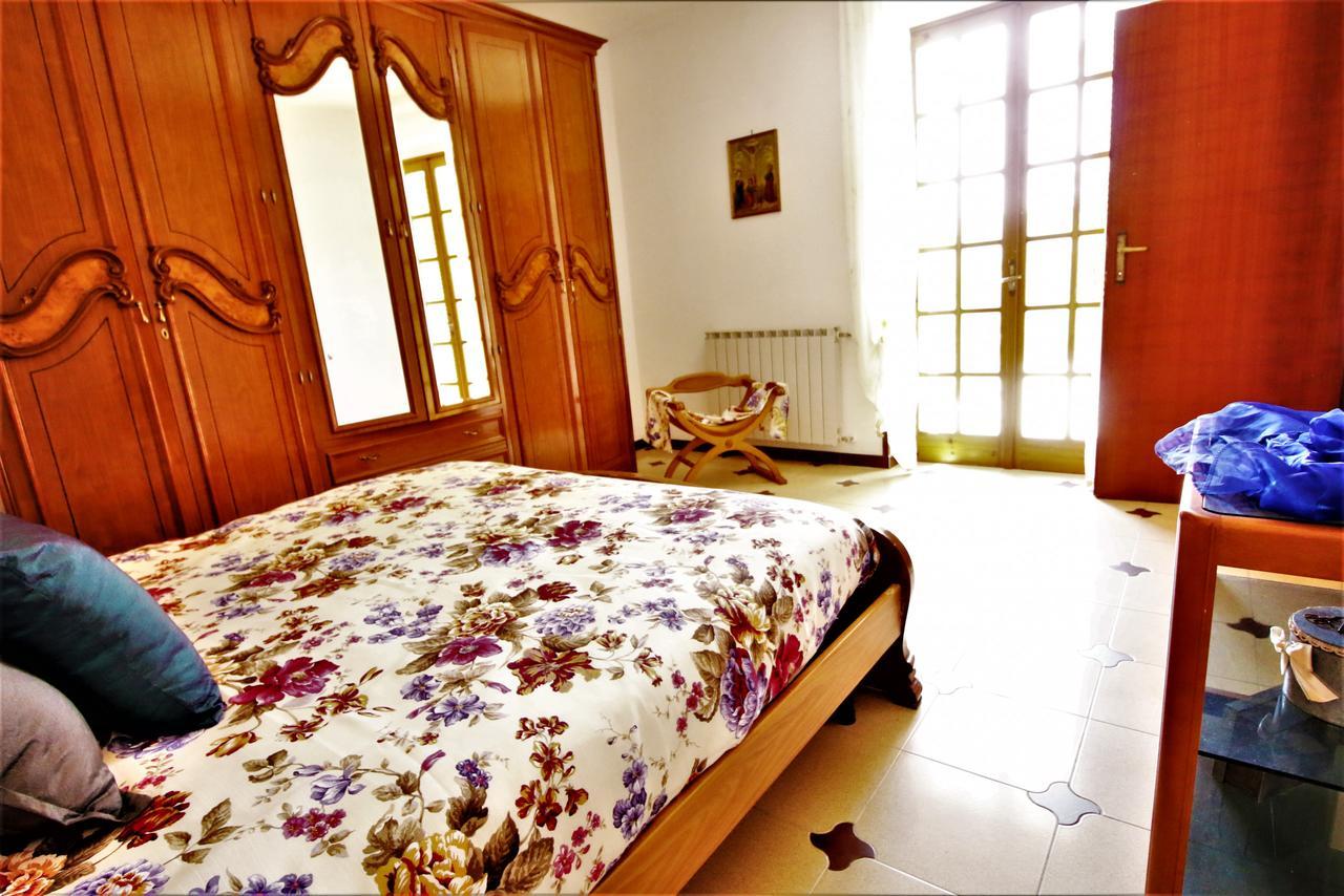 Holidaycasa Leone - Con Posto Auto A 200Mt Dal Mare 斯佩隆加 外观 照片